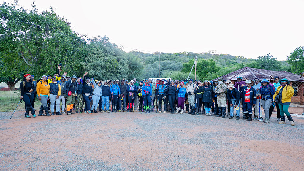 mcm_take_on_pilikwe_hike-3.jpg